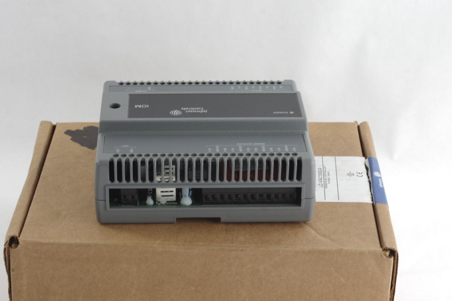 Johnson Controls LC-IOM100-0 Verasys Input/Output Controller - Open Box