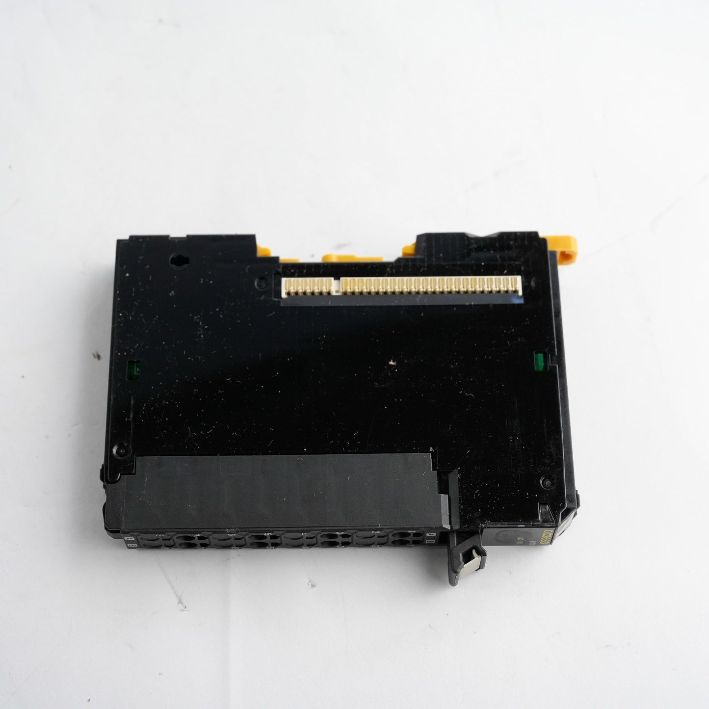 Omron NX-OC2633 Relay Output Unit Module NXOC2633 / NX-0C2633