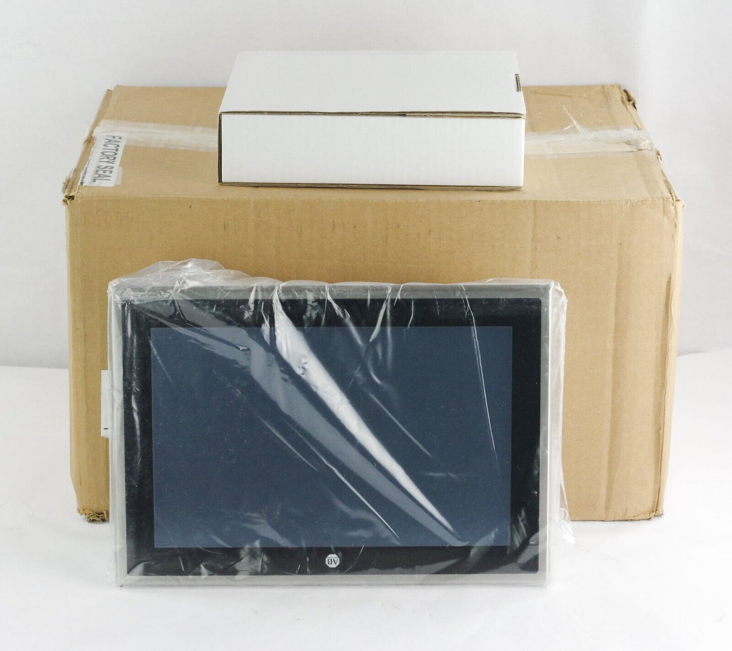 Allen Bradley VersaView 6300P-121JXPSWDNA-5CBAW19NDNBNN-NN1S Ser A - Open Box