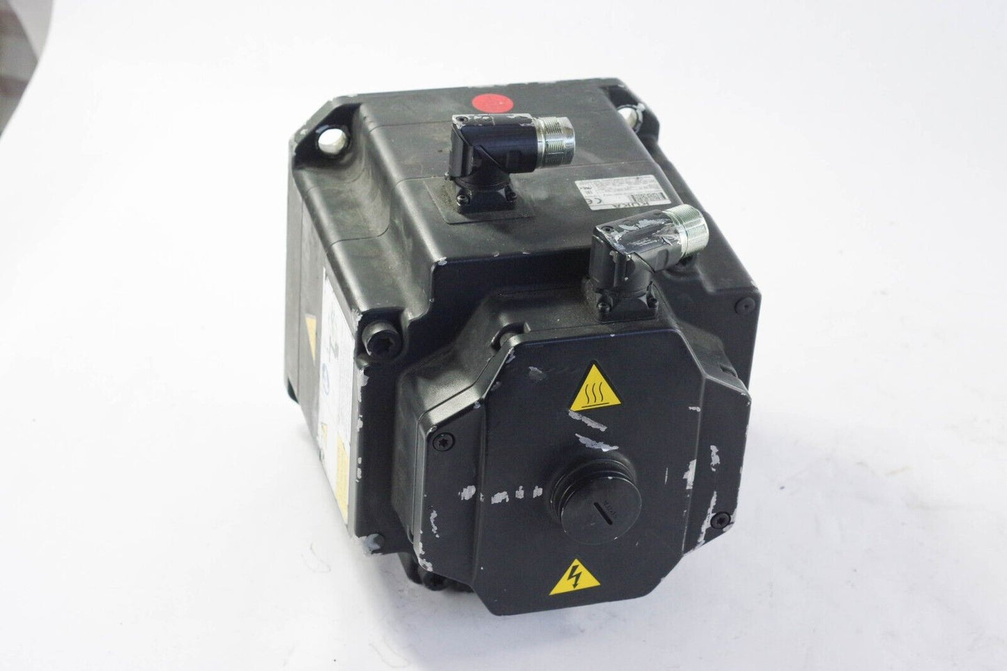 Kuka SIMOTICS3 (1p) 1FK7100-5AZ91-1ZZ9-Z S05 Servo Motor - Untested