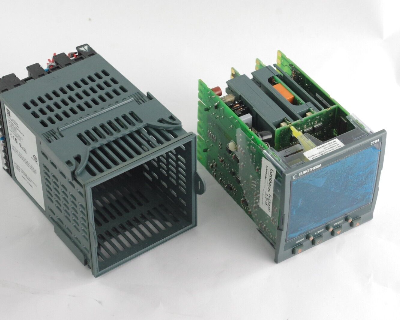Eurotherm 2704 Temperature Controller 2704/VH/151/XX/T2/TP/RR/XX/PV/XX/A2/XX/ENG