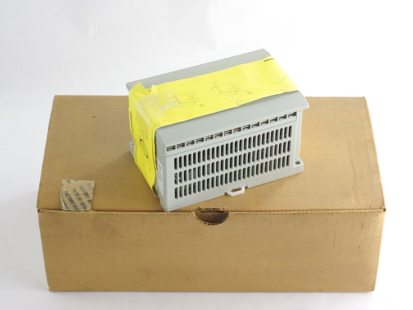 Allen Bradley 1761-L16BWA Ser E FRN 1.0 24VDC Module - Open Box
