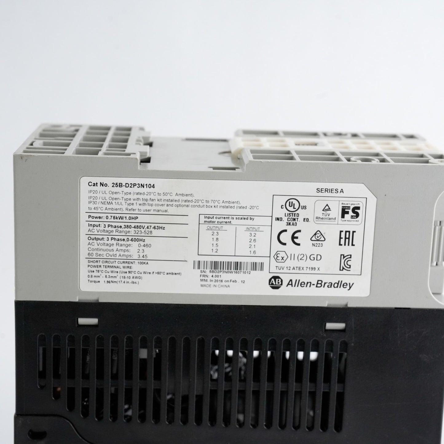 Allen Bradley 25B-D2P3N104 /A PowerFlex 525 Drive 3-Ph 0.75kW 1HP 25BD2P3N104