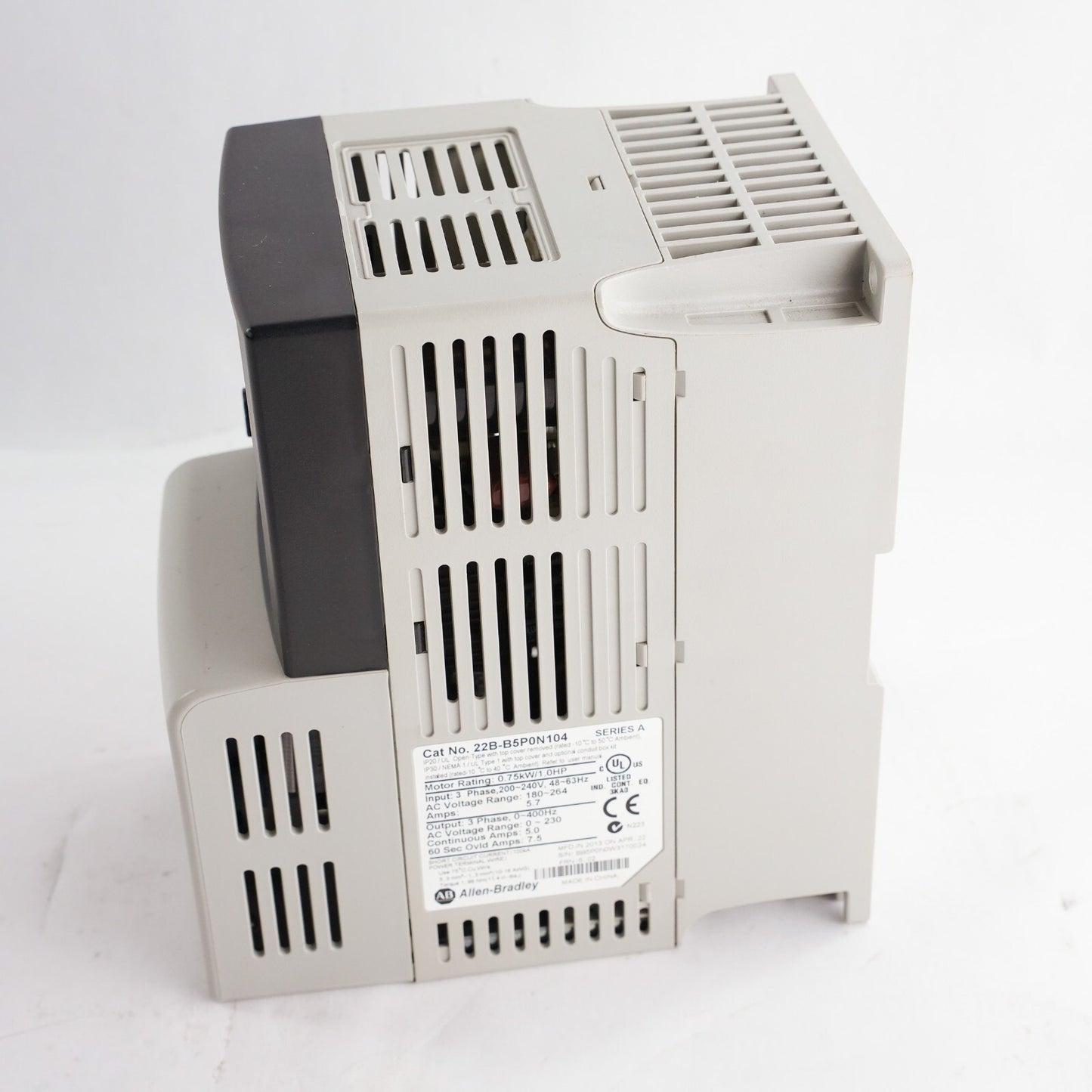 Allen Bradley 22B-B5P0N104 /A Powerflex 40 AC Drive 200-240V 48-63HZ 3PH 5.7A