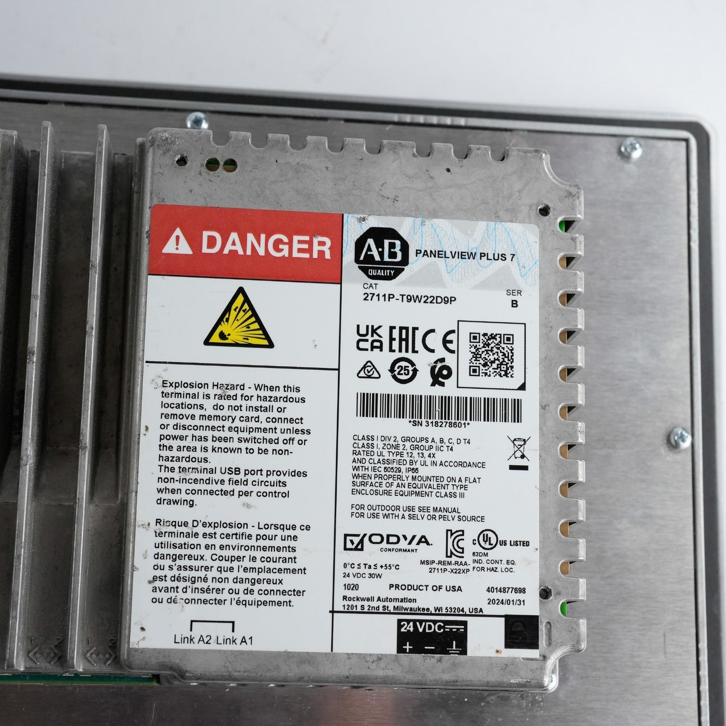 Allen Bradley 2711P-T9W22D9P /B PanelView Plus 7 9" 24V Color 2711PT9W22D9P