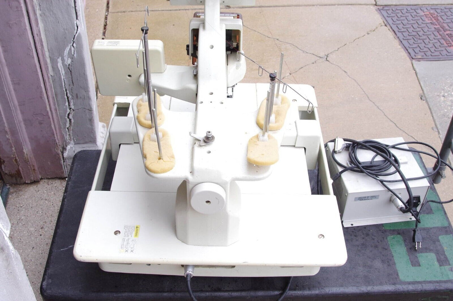 Toyota Expert ESP 820 AD820 Commercial Embroidery Machine - For Parts or Repair