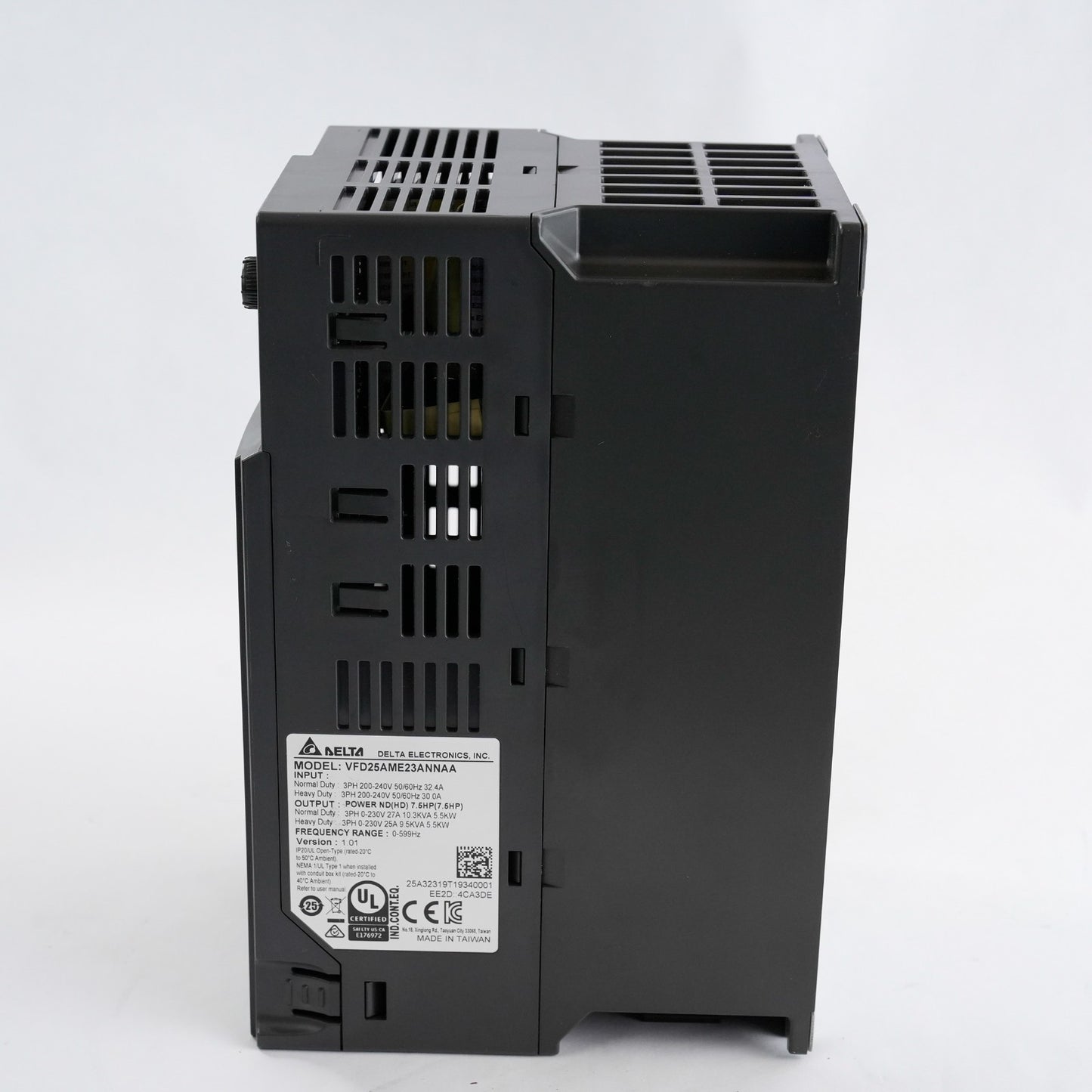 Delta ME300 VFD25AME23ANNAA 3-Phase 240V 7.5hp 30A Variable Frequency Drive