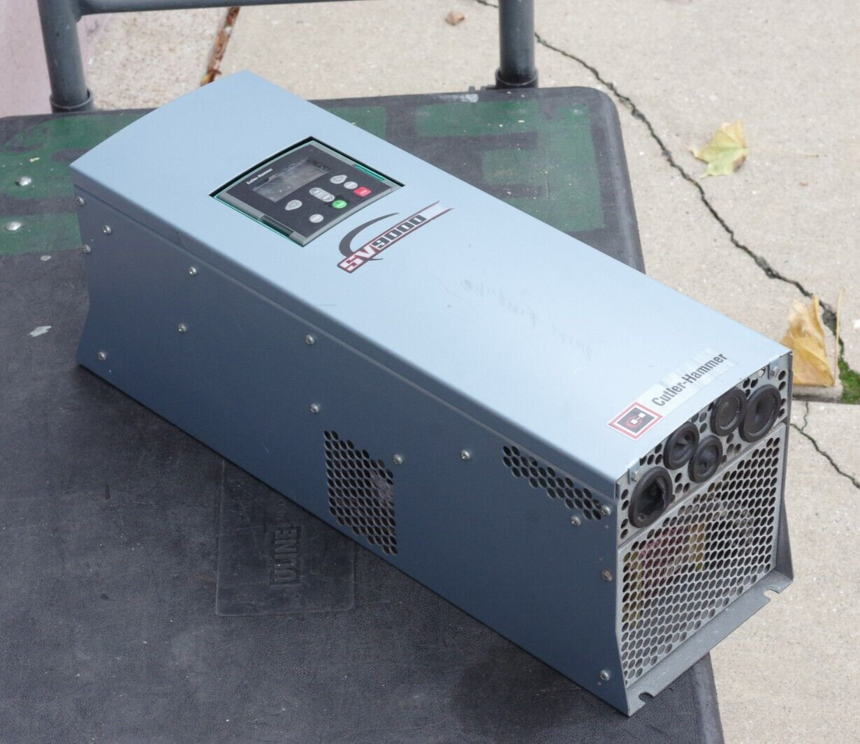 Cutler Hammer SV9030AC-5M0B00 Ac Vfd Drive 30hp / SV9030AC5M0B00