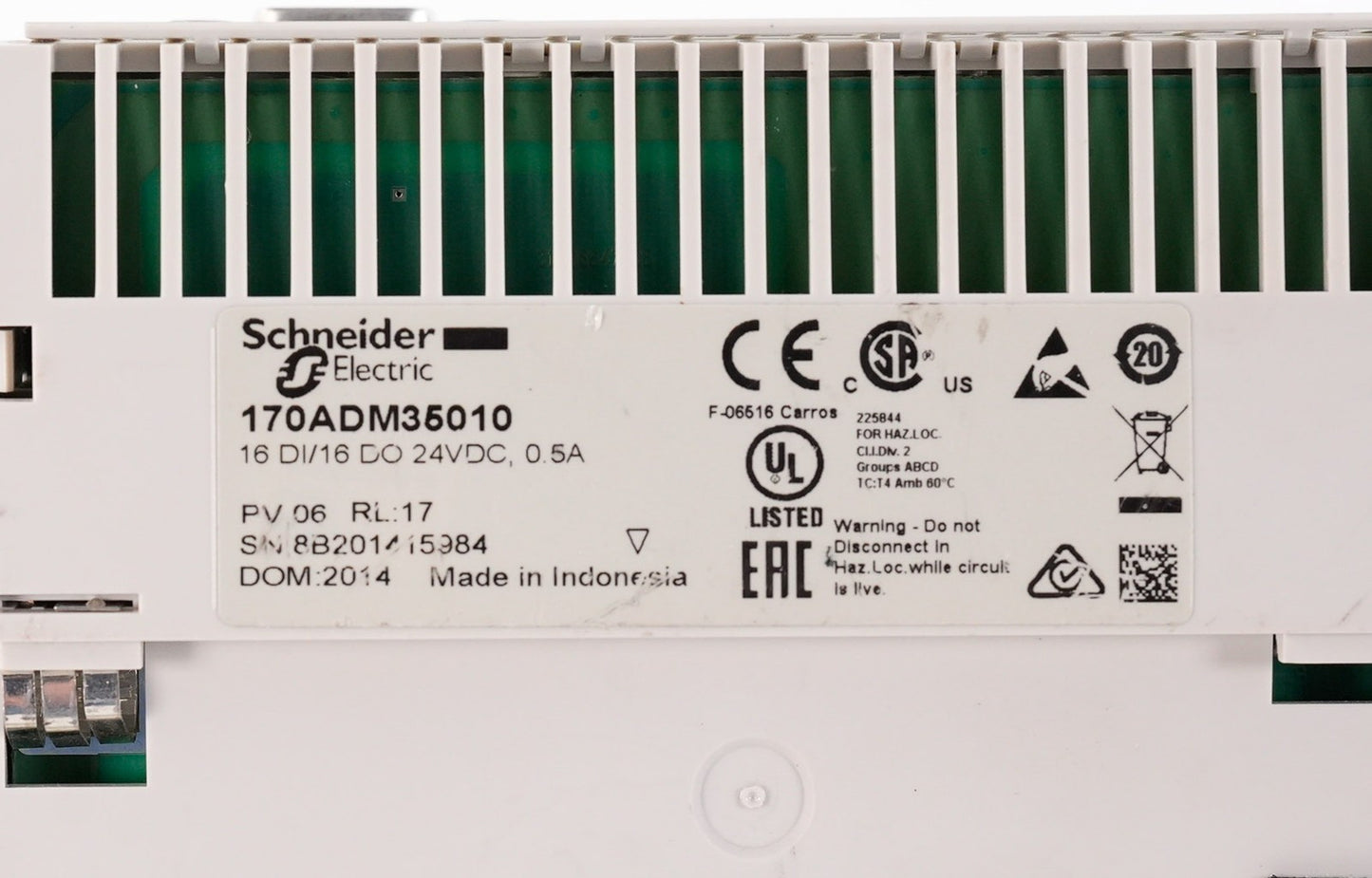 Schneider Electric 170ADM35010 Modicon Momentum I/O Base 16 In 16 Out 24VDC