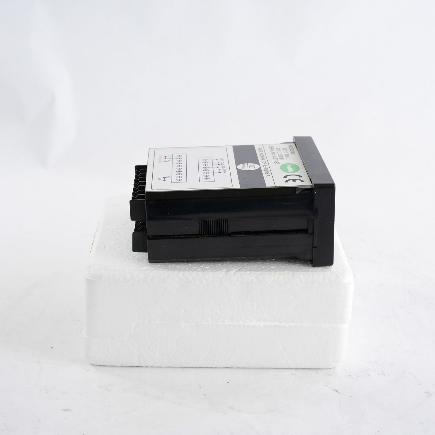 Jenco Instruments Model 3331 Conductivity Transmitter