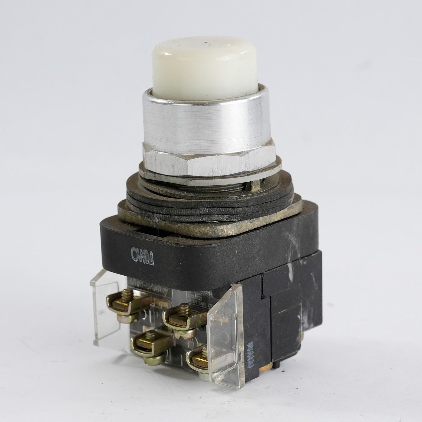 Allen Bradley 800T-PBH16W /T Illuminated White Push Button 800TPBH16W