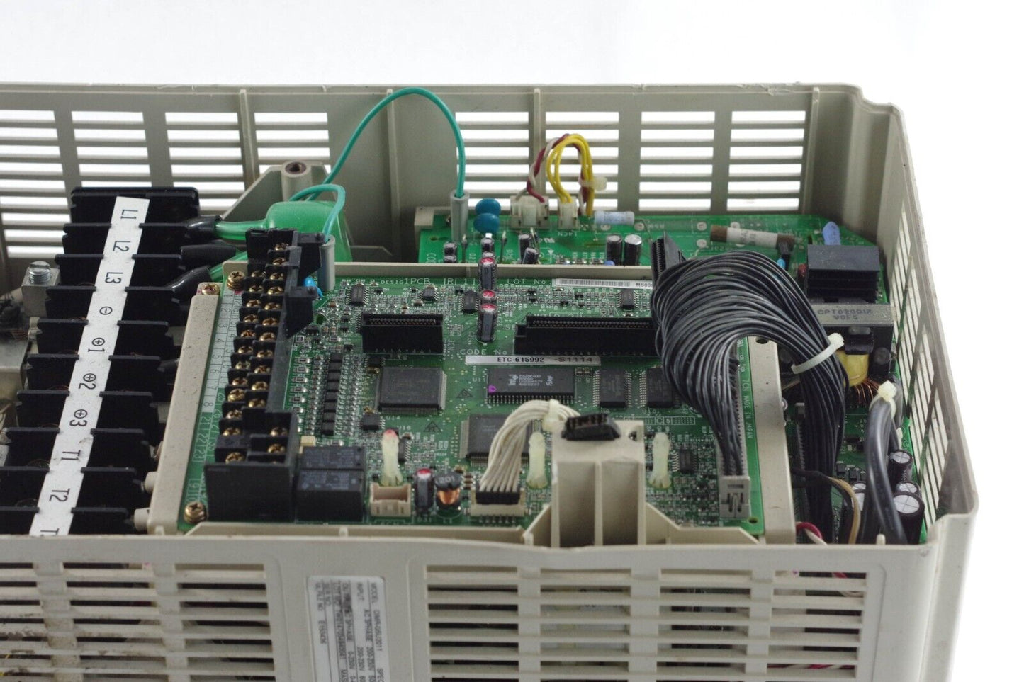 Yaskawa / SAFTRONICS VG5 CIMR-G5U2011 200-230V 3PH AC DRIVE - For Parts / Repair