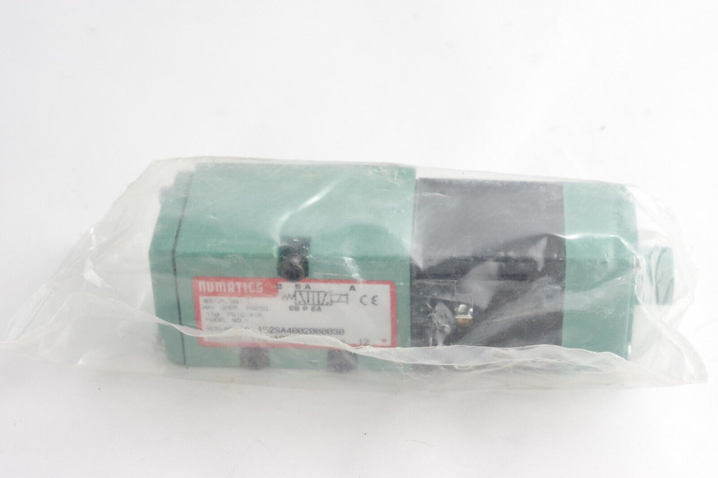 Numatics 228-694B Solenoid Valve 120V 60HZ 2 Position On Single 152SA4002000030