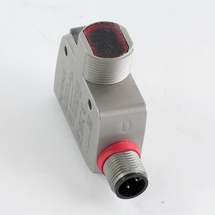 Keyence LR-ZB240CB Laser Sensor 10-30 VDC LRZB240CB