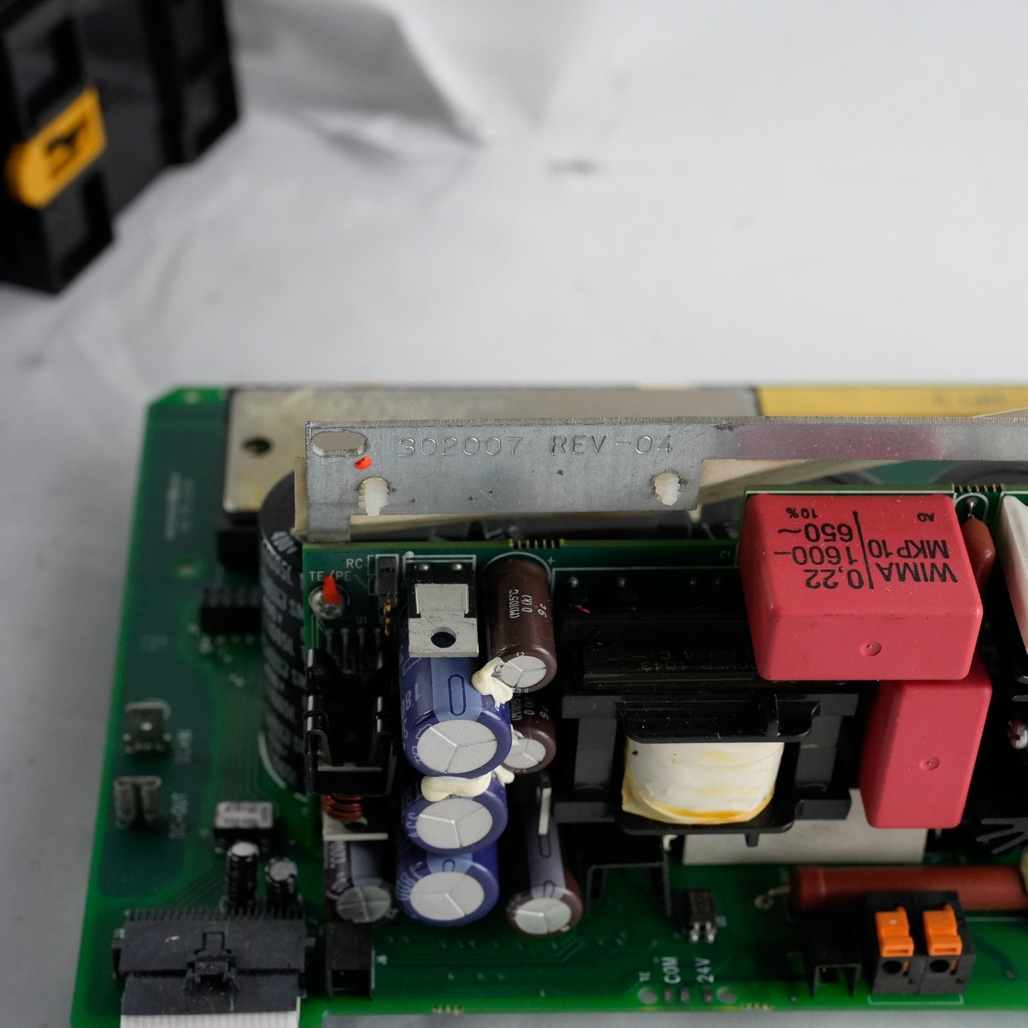Allen Bradley 191680-Q01 PowerFlex 700 Series Inverter 3-Ph Motor Control V/Hz