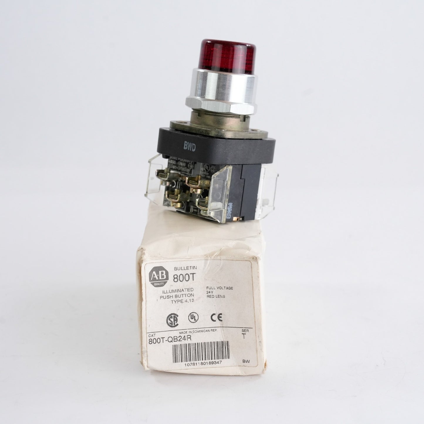 Allen Bradley 800T-QB24R /T Red Illuminated Pushbutton 800TQB24 - Open Box