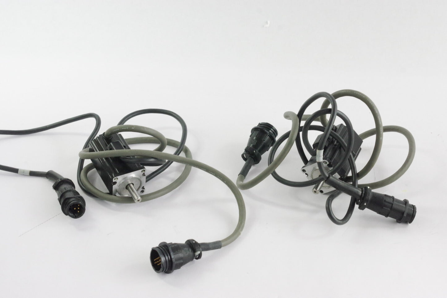 Allen Bradley Y-1002-1-H00AA /B Y-Series Brushless Servo Motor 193507