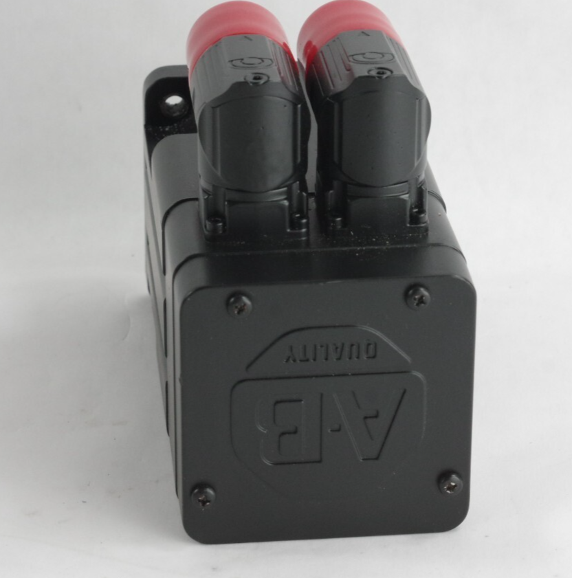 Allen Bradley MPL-B220T-EJ72AA /A Servo Motor 6000RPM 0.62kW 3-Phase - Installed