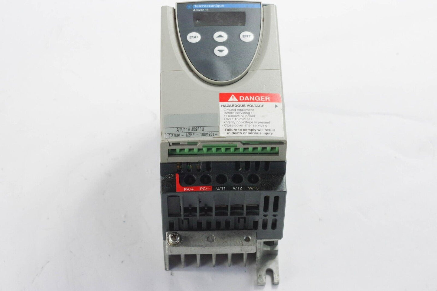 Telemecanique Altivar 11 ATV11HU09F1U Variable Speed Drive / ATV 1HU09F1U