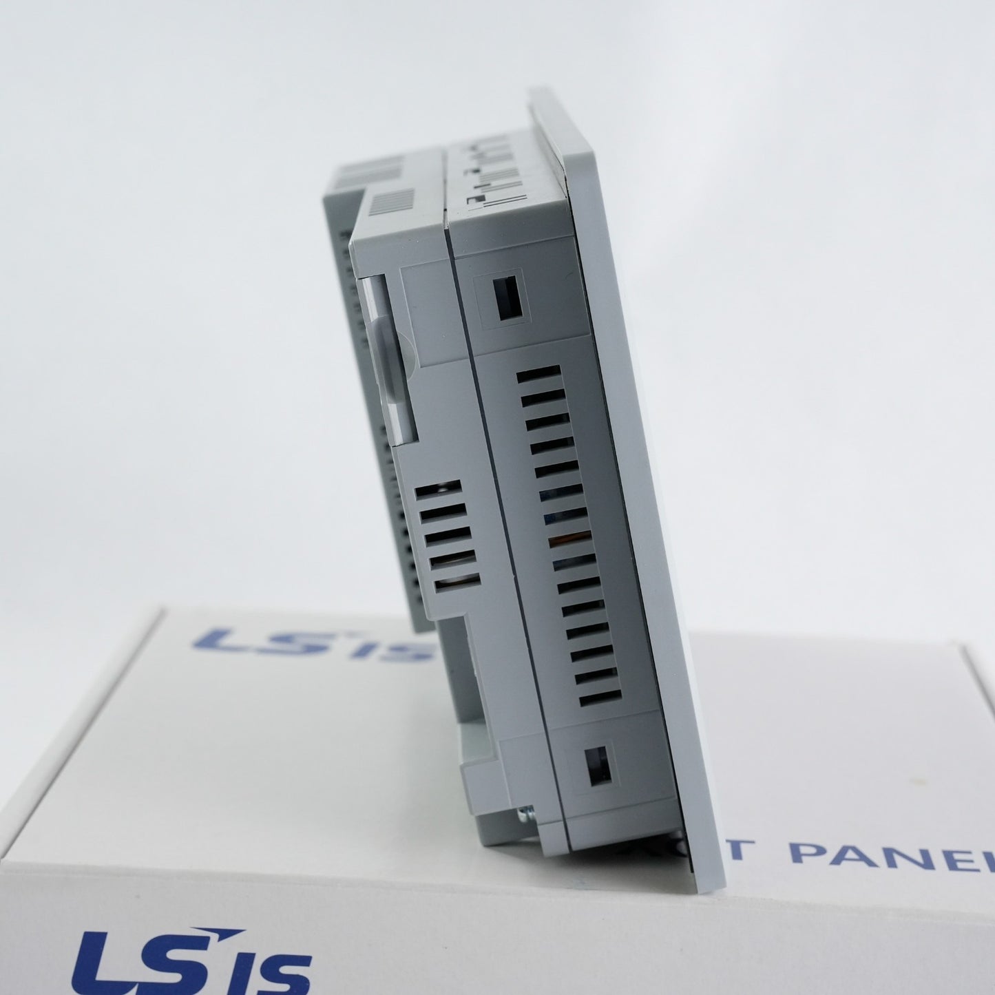 LS Electric XP30-TTE/DC Operator Interface Panel 24VDC LSS-XP30TTE-01 - Open Box