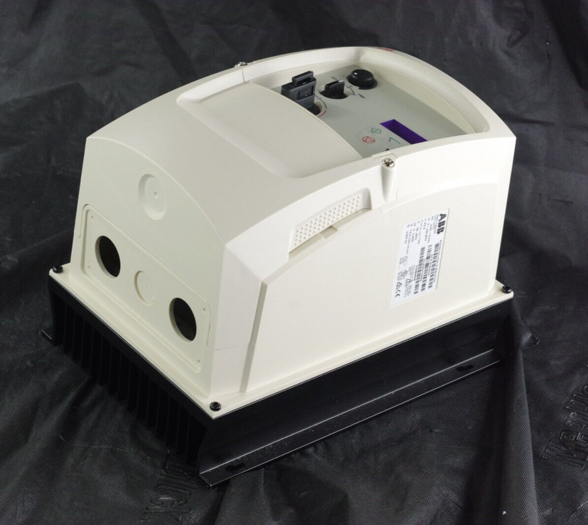 ABB ACS255-03U-07A0-2+B063+F278 ACS255 AC Drive 3-240V 2HP 17A 4x/IP66 - No Box