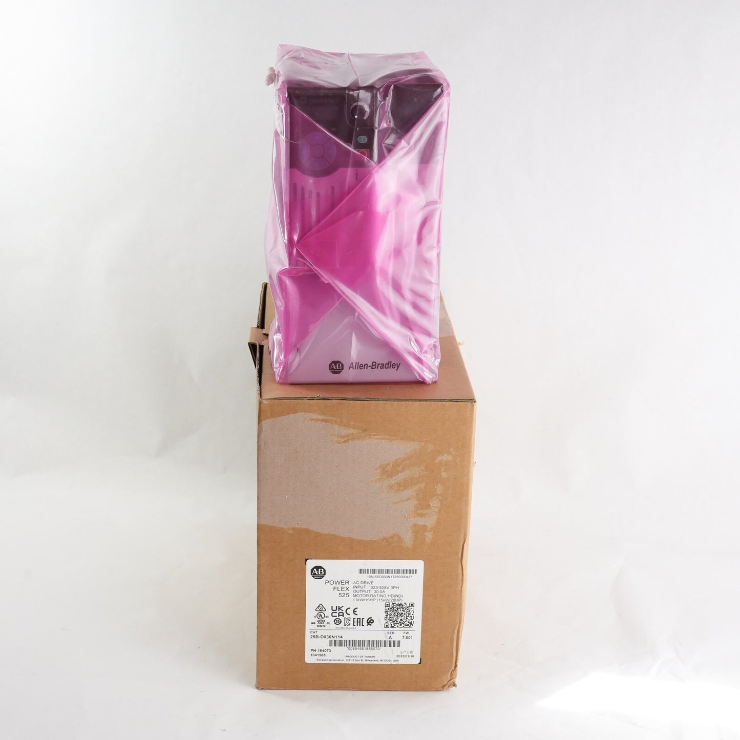 Allen Bradley 25B-D030N114 /A PF 525 Drive 480V 20HP - Open Box
