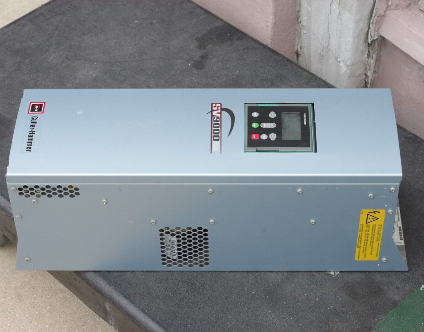 Cutler Hammer SV9030AC-5M0B00 Ac Vfd Drive 30hp / SV9030AC5M0B00