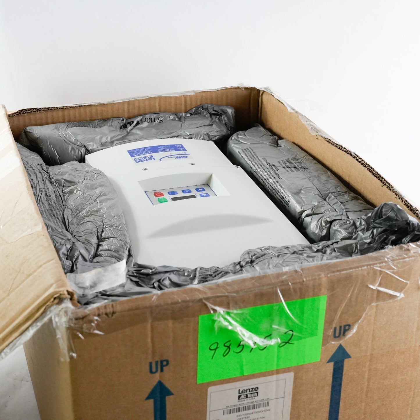 Lenze AC Tech ESV153N04TXD / ESV153N04TXDXX1D42 Inverter 3/PE AC 480V 20hp Drive