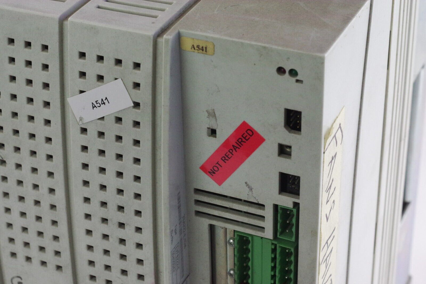 Lenze EVF8222-E VFD AC Servo Drive 22kW 400-480V 47A 3PH - For Parts