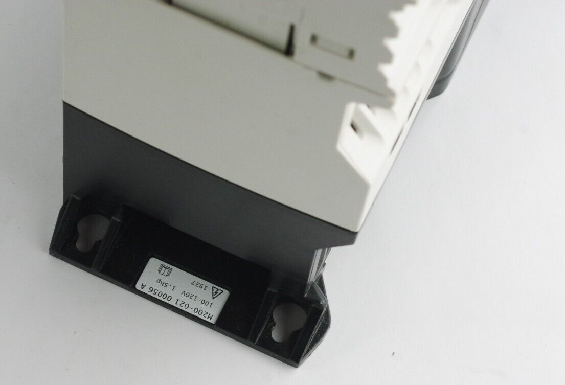 Emerson Nidec M200-021 00056A 1ph 100-120V 1.1kW Inverter / M200-021-00056-A