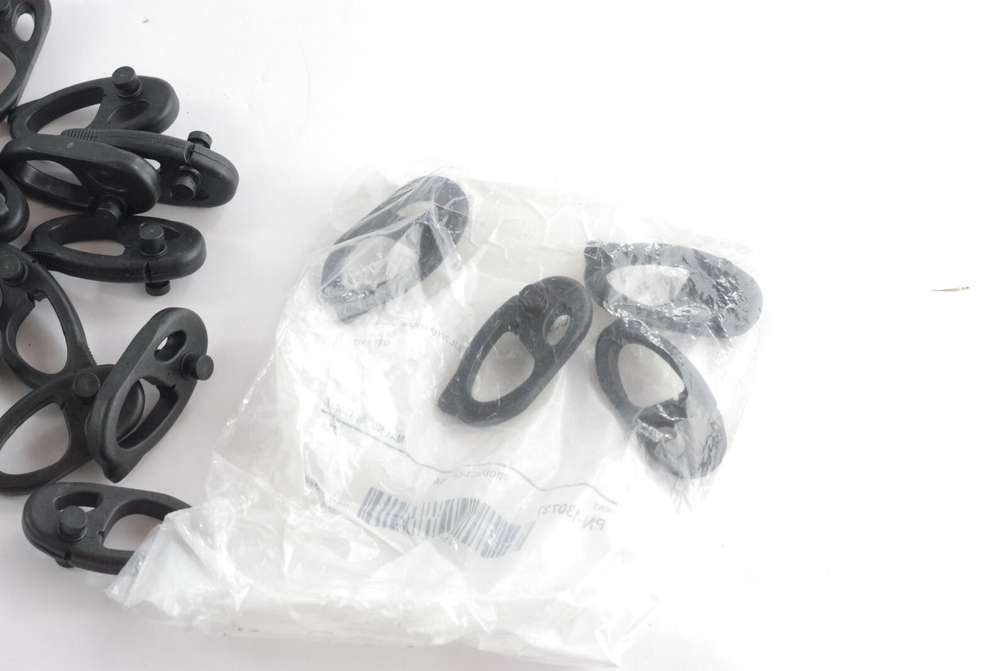 Allen-Bradley PN-130737 Display Screen Mounting Kit + Extra clips