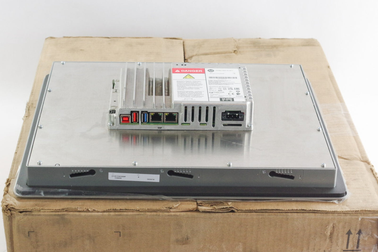 Allen Bradley 2711P-T15C22D9P /B PanelView Plus 7 Color Touch Terminal Open Box