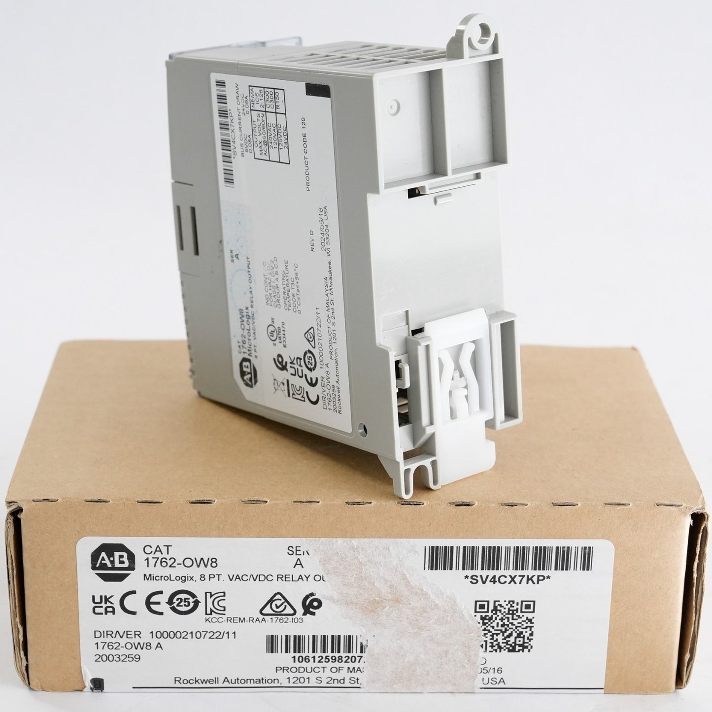 Allen Bradley 1762-OW8 /A MicroLogix 8-Point Relay Output Module - Open Box