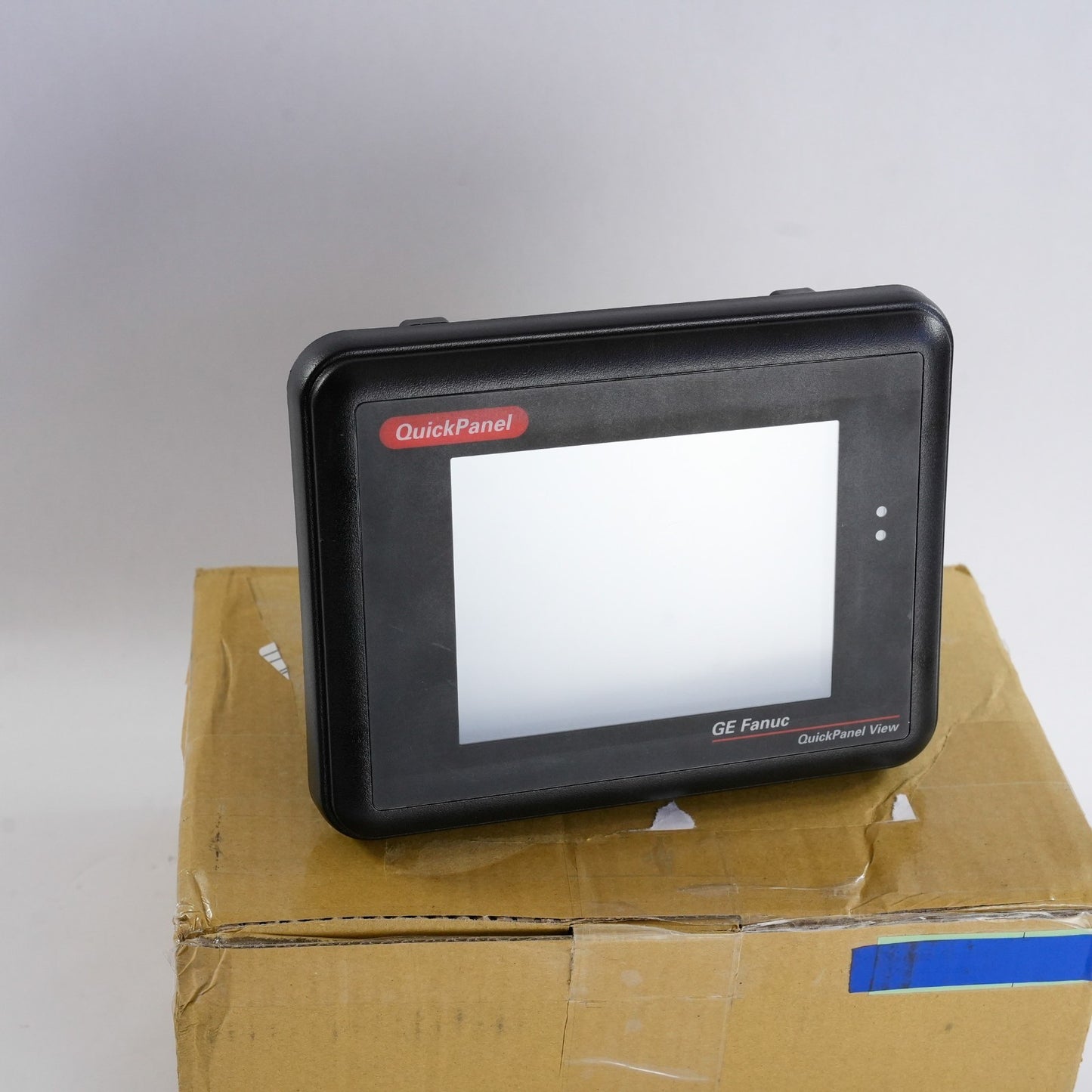 GE Fanuc ES0611 QuickPanel View 6" 24VDC 0.5A Control Panel