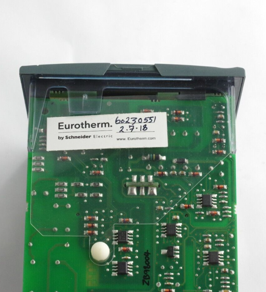 Eurotherm 2704 Temperature Controller 2704/VH/151/XX/T2/TP/RR/XX/PV/XX/A2/XX/ENG