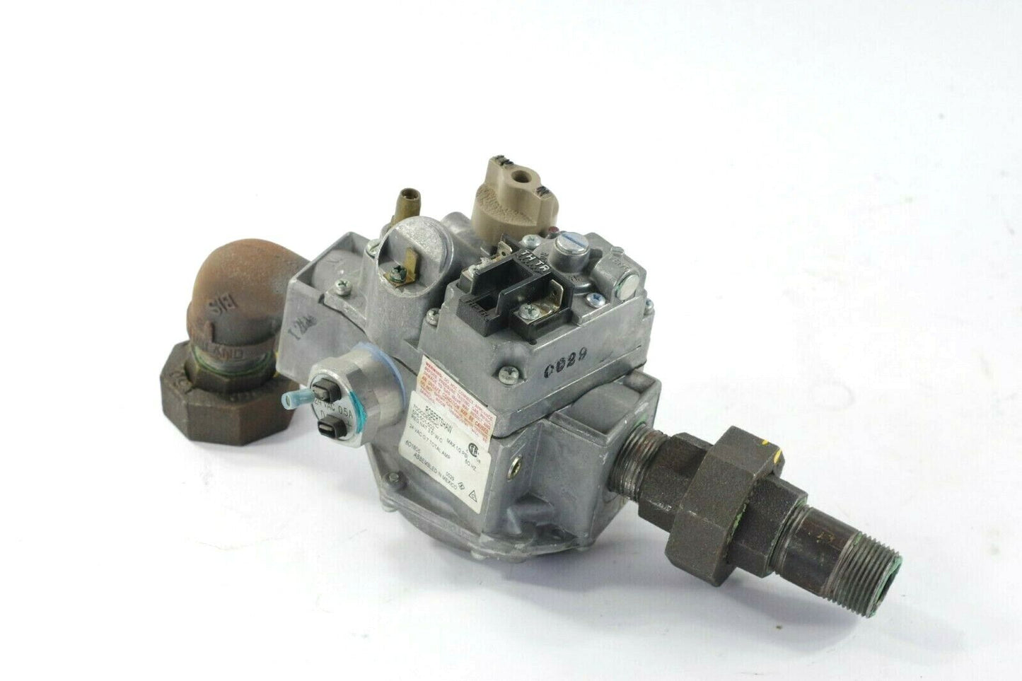 Robertshaw 5P6-5O1-5O2 7000DERHHC Natural Gas Valve NEMA 24VAC 700-059