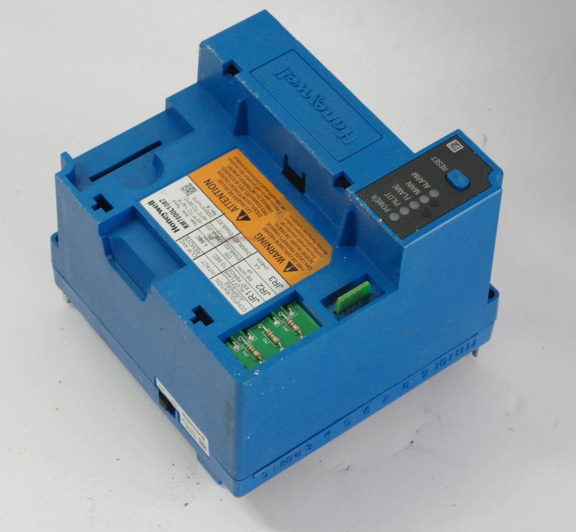 Honeywell Burner Control RM7800L1087 - 4x For Parts