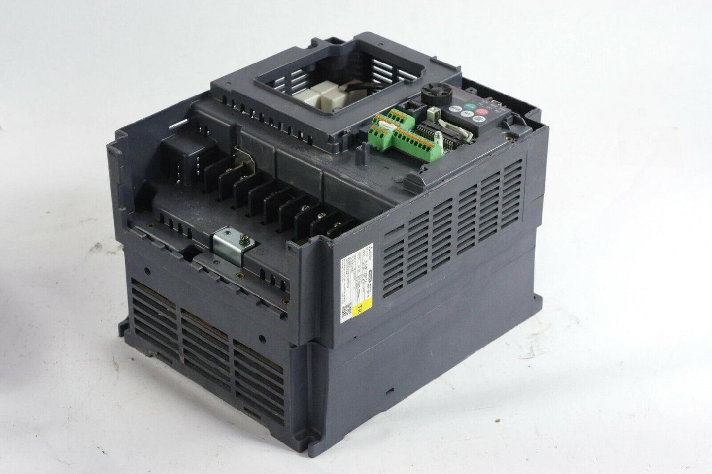 Mitsubishi FR-E740-230SC-EC FREQUENCY INVERTER 3-PH - Missing Covers