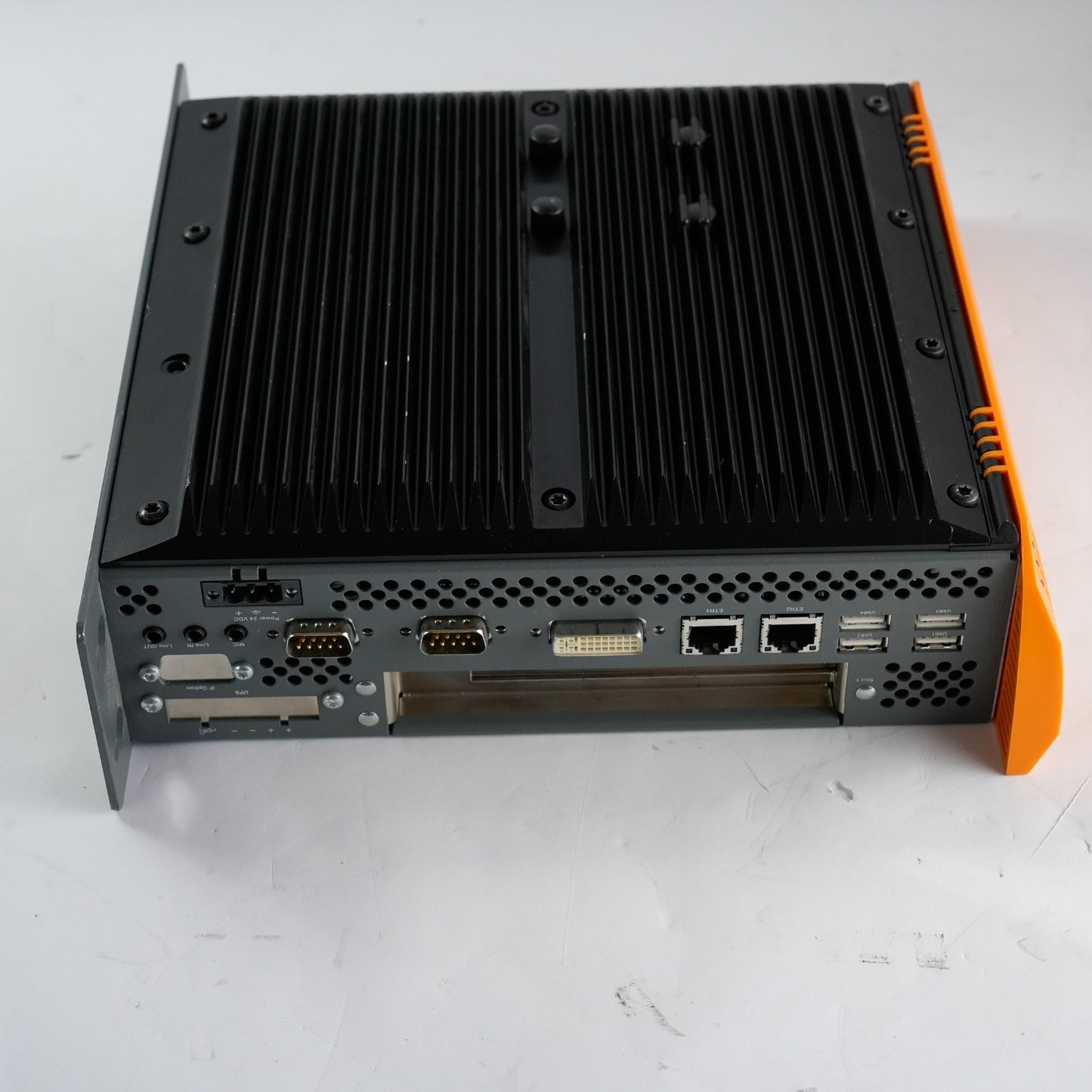 B&R Automation PC 5PC810.SX01-00 Rev.G0 IPC24 VDC Unit - No HDD / 5PC810.SX0100
