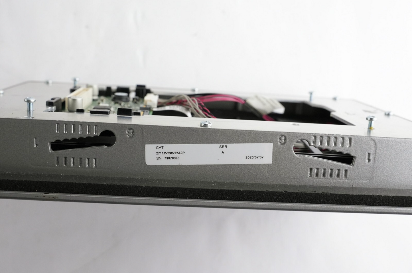 Allen Bradley 2711P-T9W22A9P / 2711P-T9W22D9P PanelView Plus 7 9" - Display Only