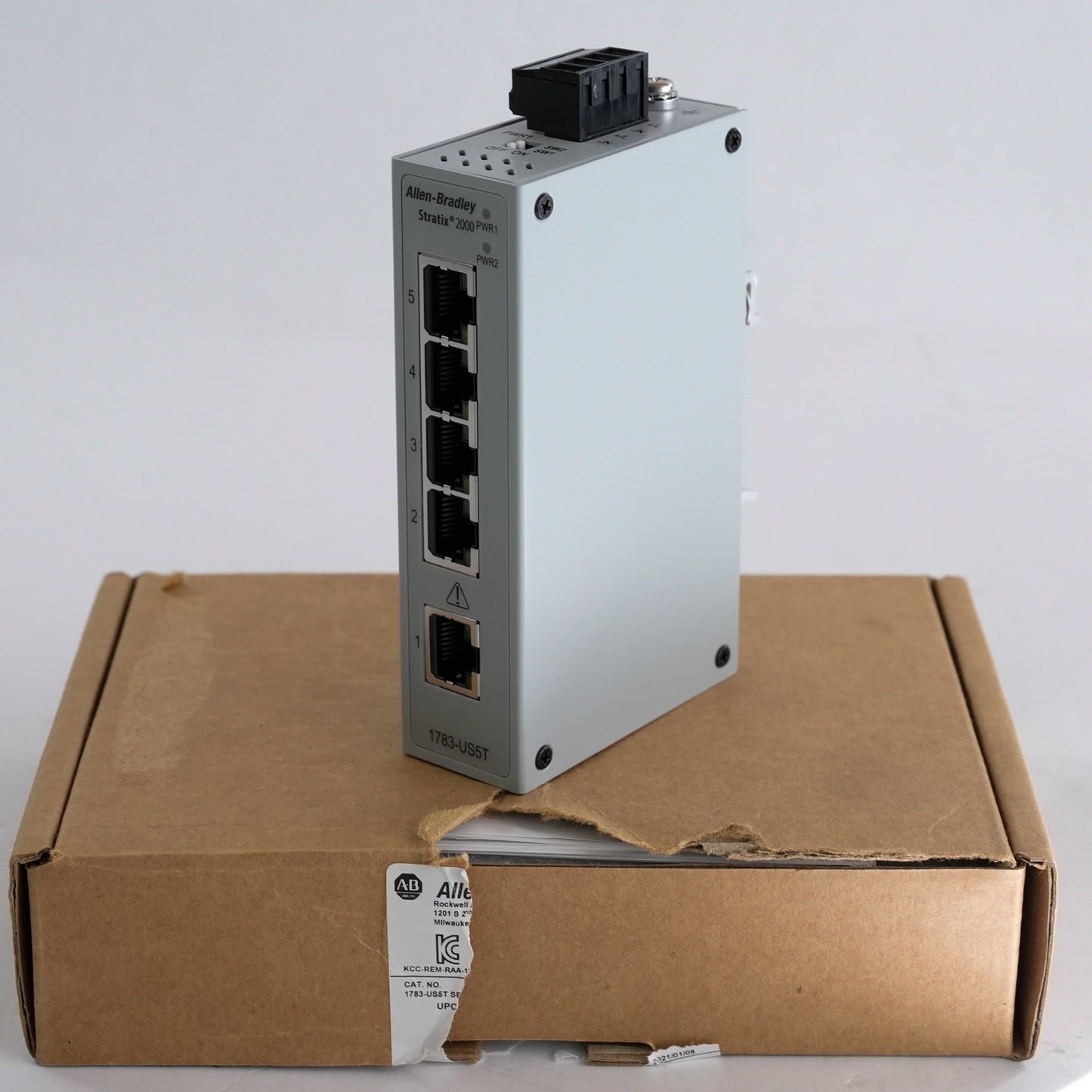 Allen Bradley 1783-US5T /B Stratix 2000 Ethernet Switch - Open Box