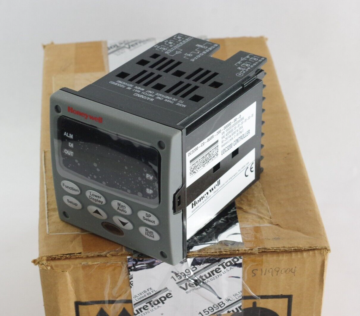 Honeywell UDC3200 Controller DC3200-C0-000R-200-00000-00-0 - Open Box
