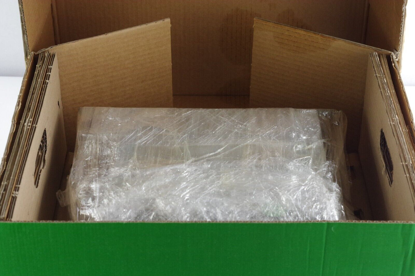 Schneider Electric C400/10/1/1/1/10 ELAU C400 PacDrive VCA07AACA0AA00 - Open Box