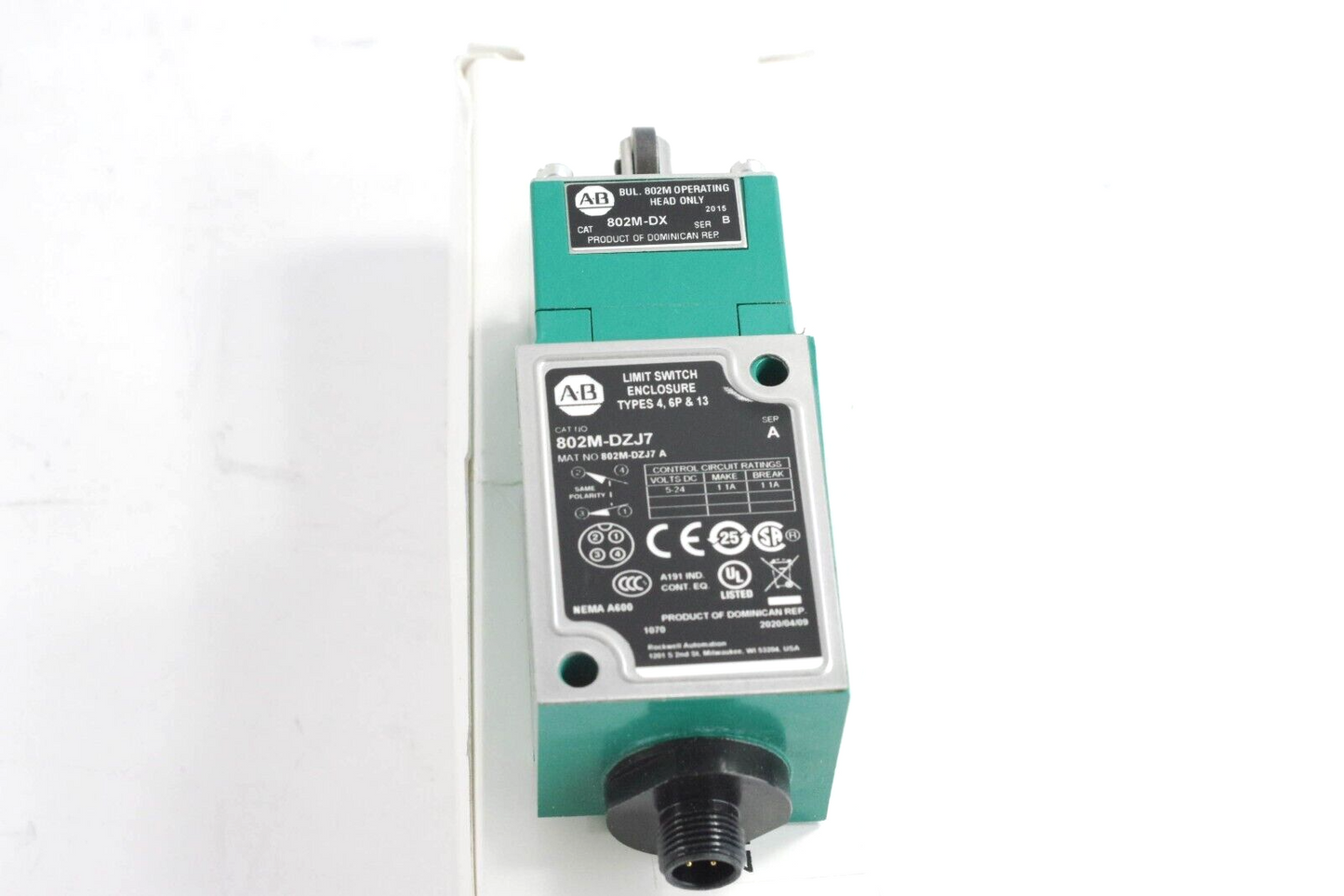 Allen-Bradley 802M-DZJ7 Limit Switch Ser A - Open Box