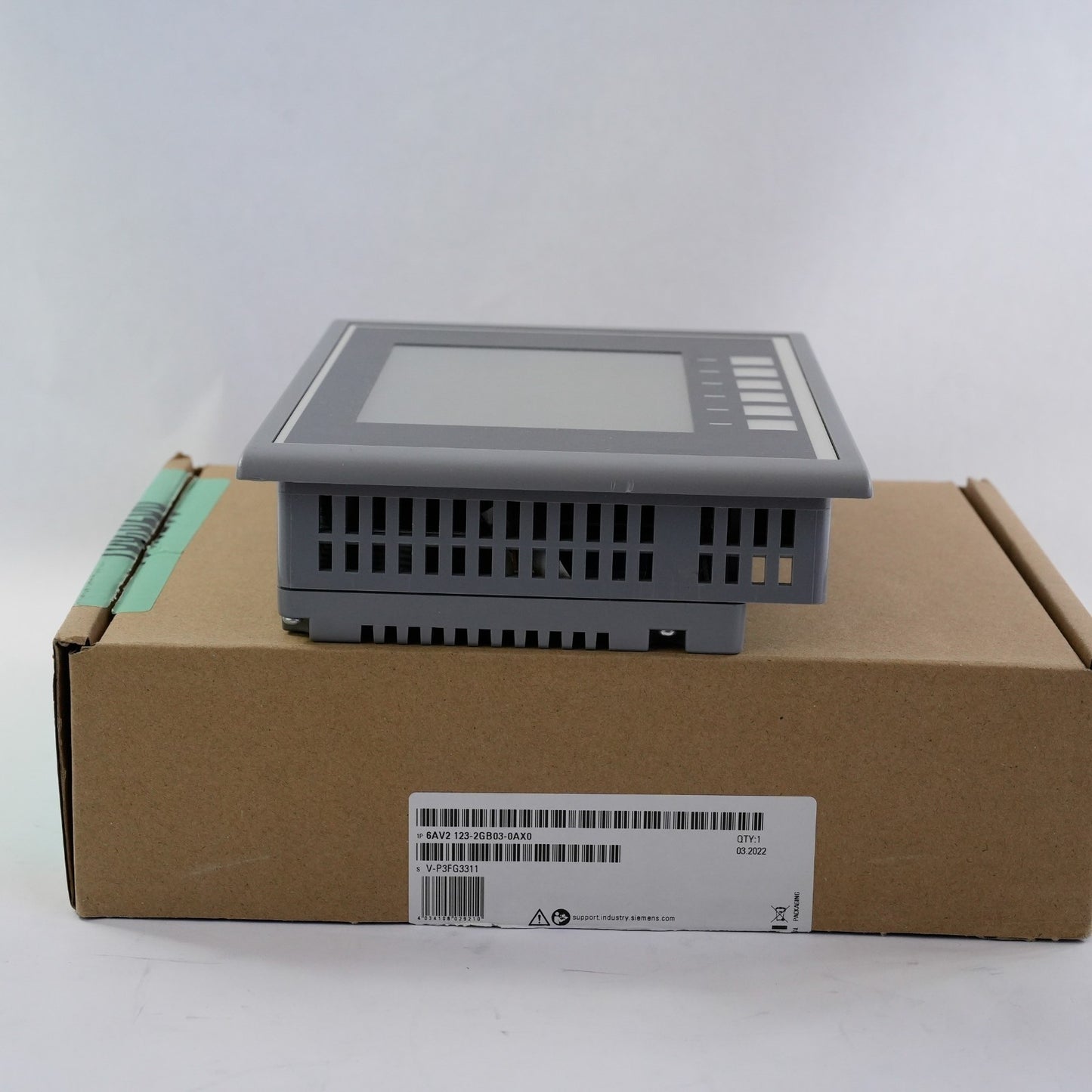Siemens POL8T7.50/STD Touch Panel SS5626-H875-A100 P0L8T7.50/STD - Open Box