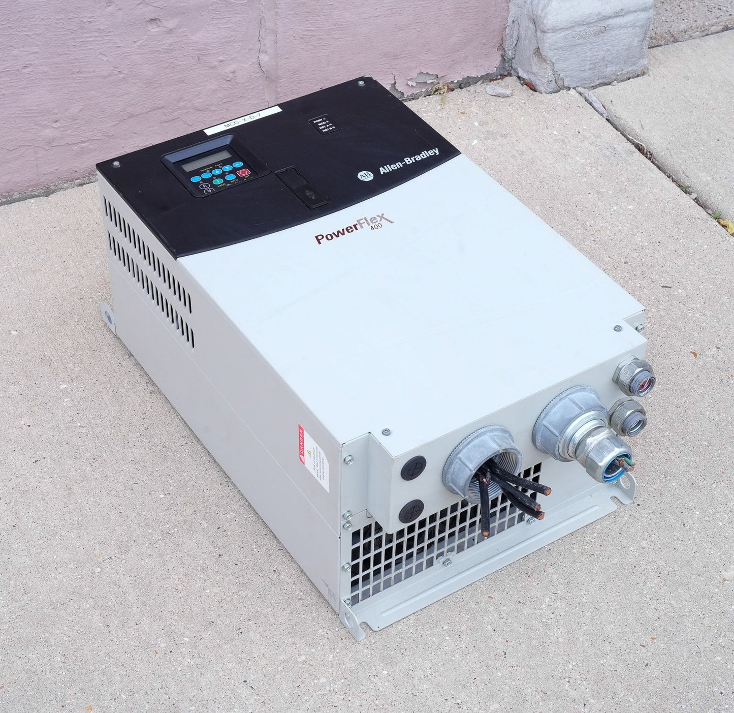 Allen Bradley 22C-D072A103 /A PowerFlex 400 AC Drive 480V 3PH 50HP 37kW