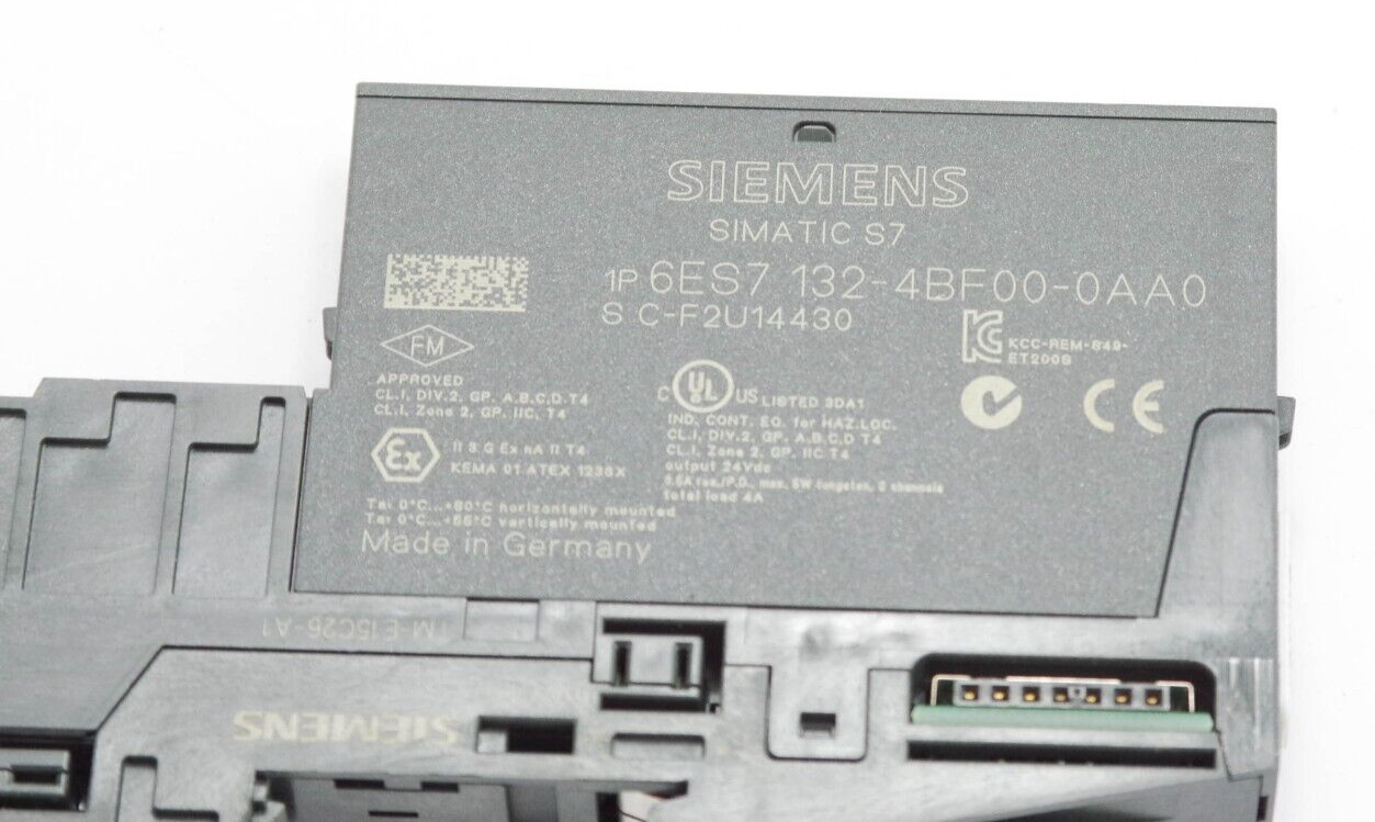 Siemens 6ES7 132-4BF00-0AA0 / 6ES71324BF000AA0 Simatic S7 - With Base