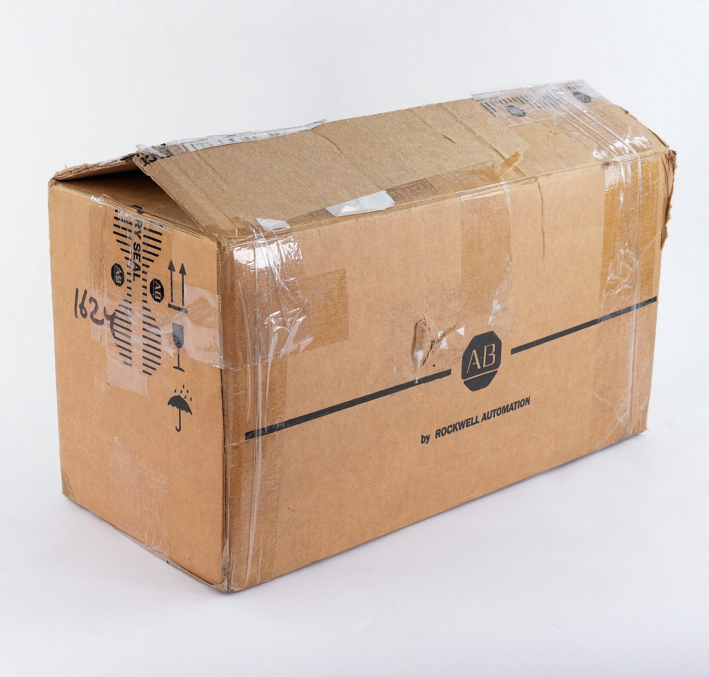 Allen Bradley MPM-B1304E-SJ72AA /A AC Rotary Servo Motor 480V 4000RPM  (Video)
