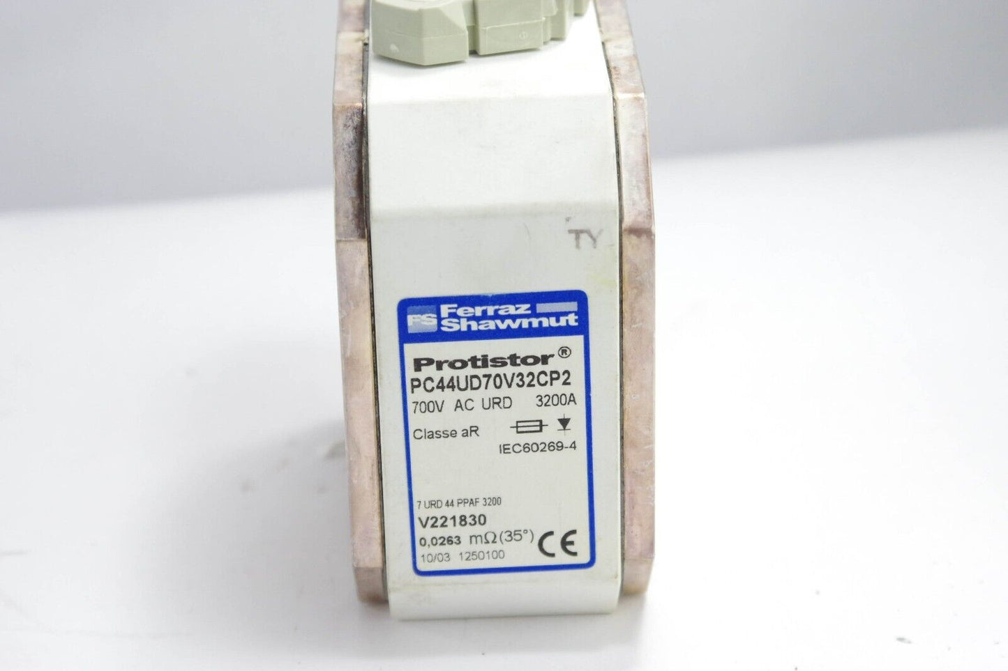 MERSEN FERRAZ SHAWMUT PC44UD70V32CP2 FUSE LINK PROTISTOR 700V AC 3200A V221830