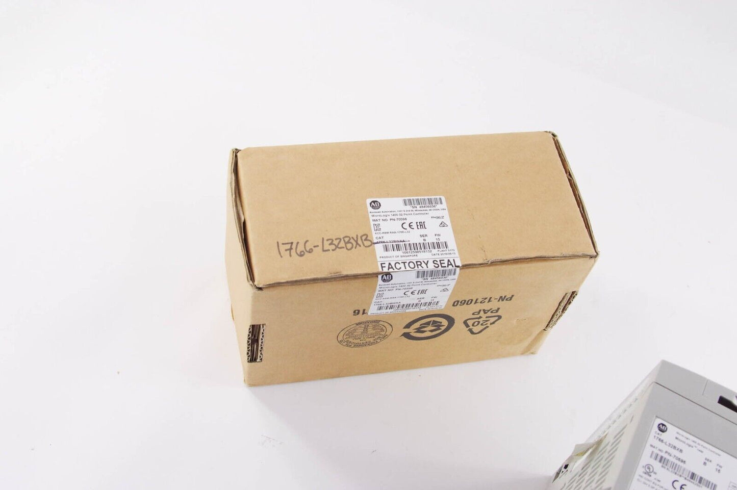 Allen Bradley 1766-L32BXB / 1766L32BXB Ser B MicroLogix 1400 32 Point Controller